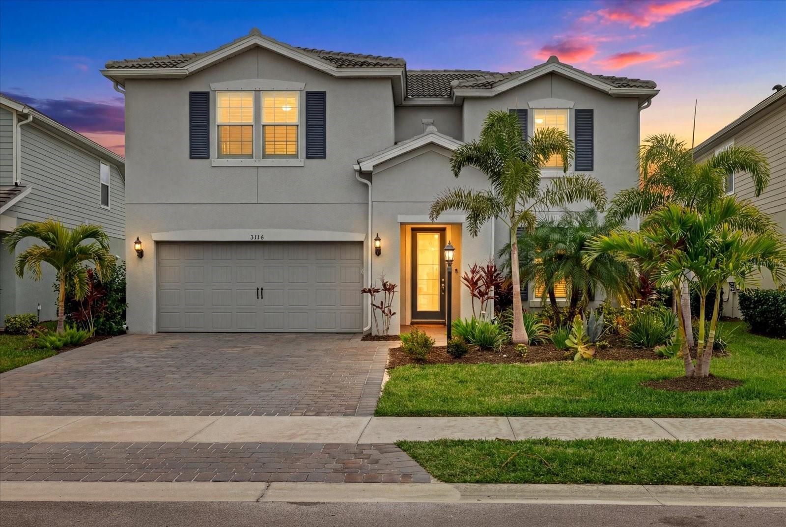 Single Family Residence in LAKEWOOD RANCH, FL - Daniel Dourado