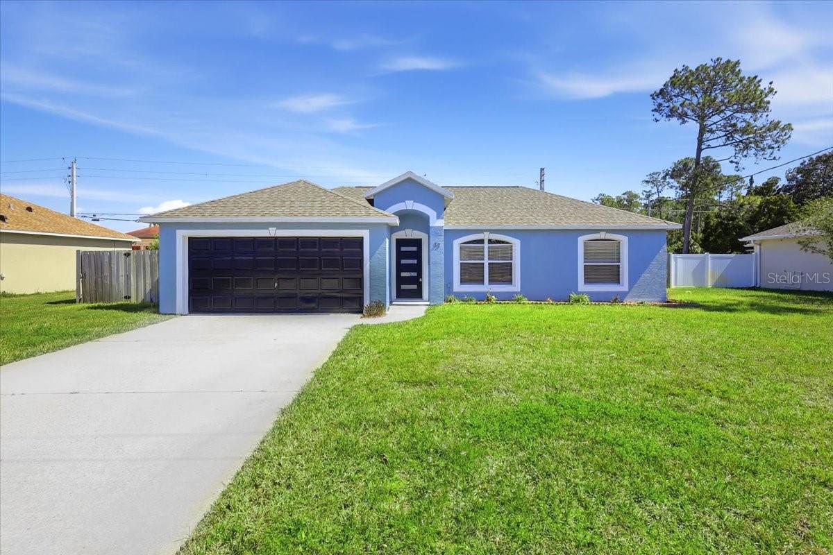 Single Family Residence in PALM COAST, FL - Daniel Dourado