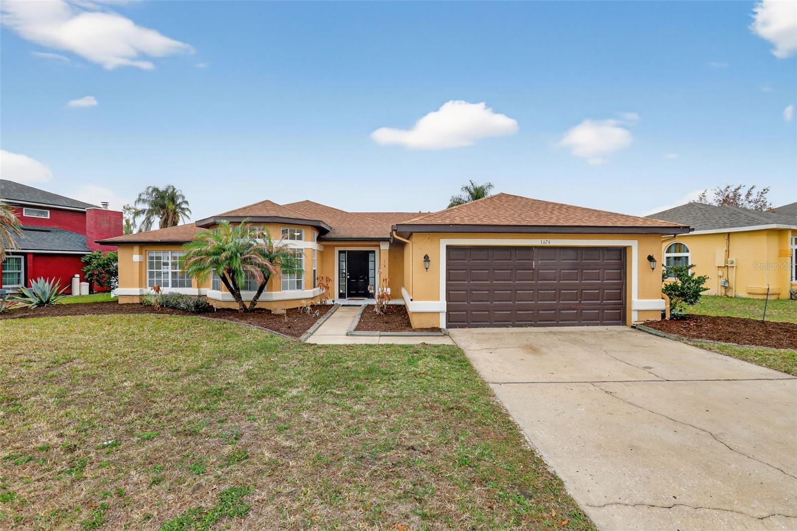 Single Family Residence in ORLANDO, FL - Daniel Dourado