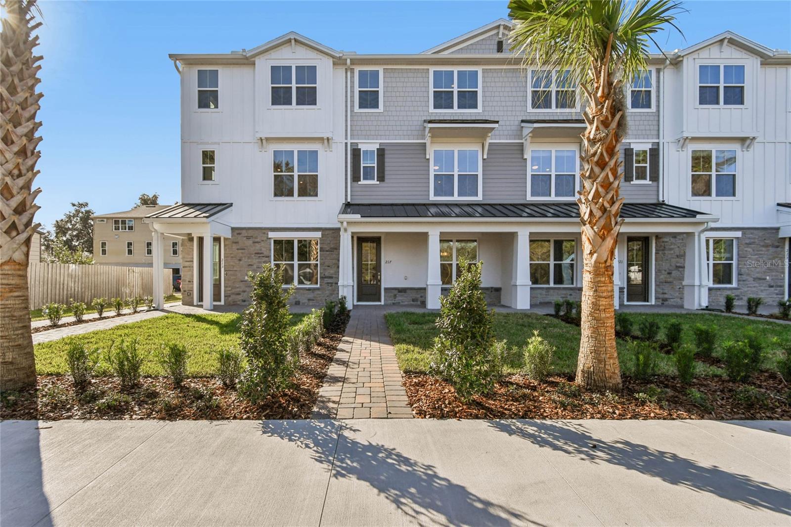 Townhouse in OVIEDO, FL - Daniel Dourado
