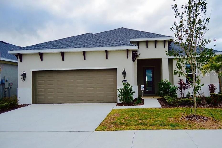 Single Family Residence em APOLLO BEACH, FL - Daniel Dourado