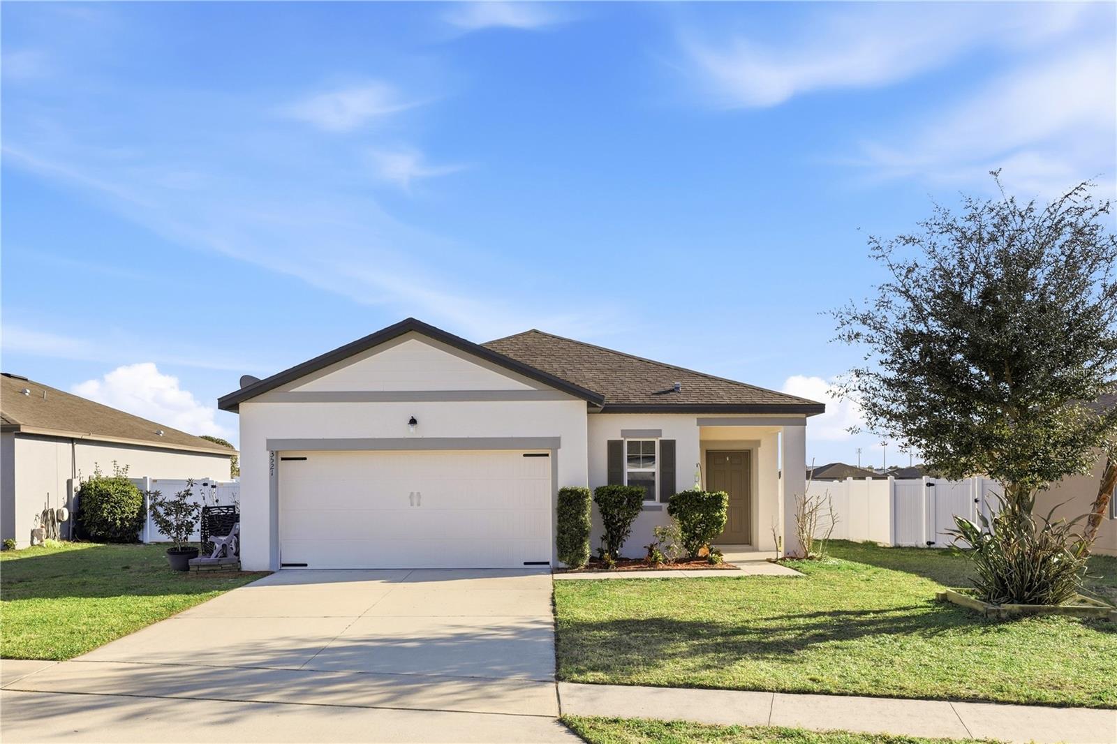 Single Family Residence em DELTONA, FL - Daniel Dourado