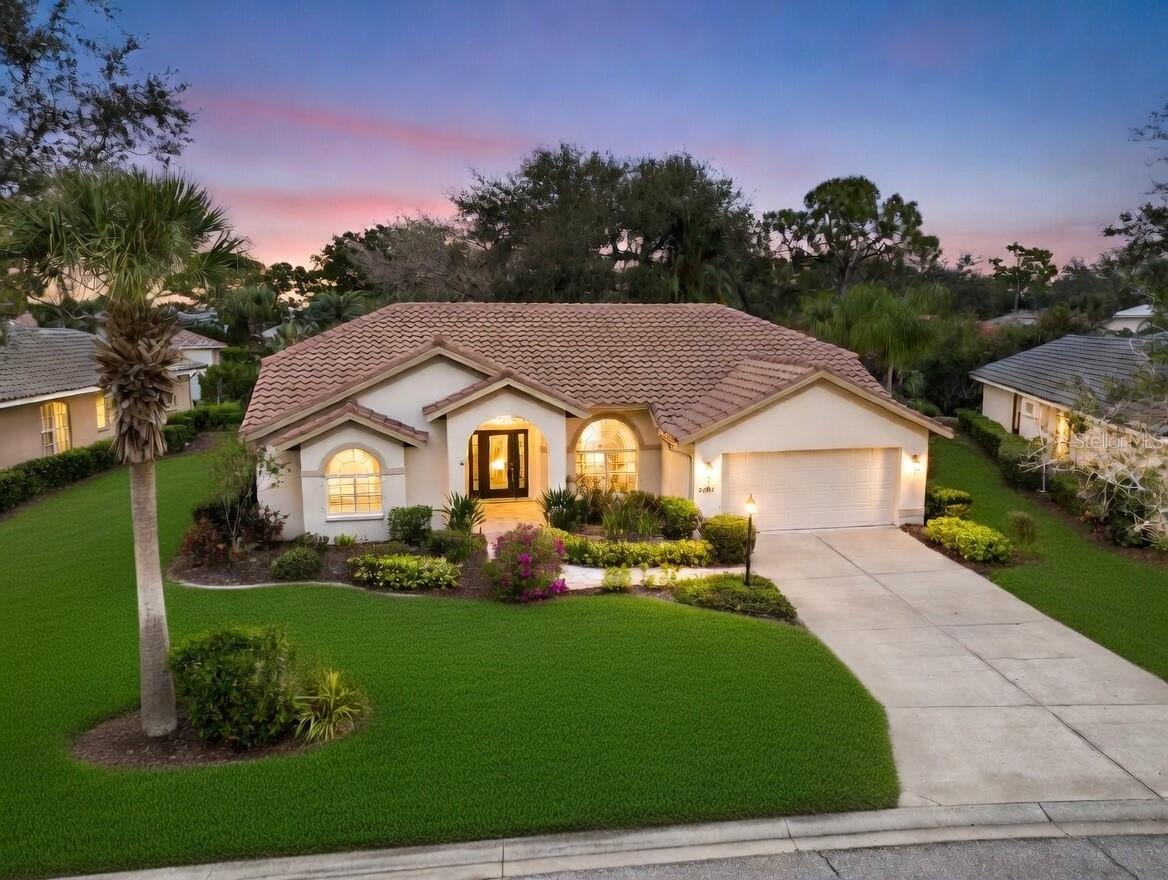 Single Family Residence in NOKOMIS, FL - Daniel Dourado