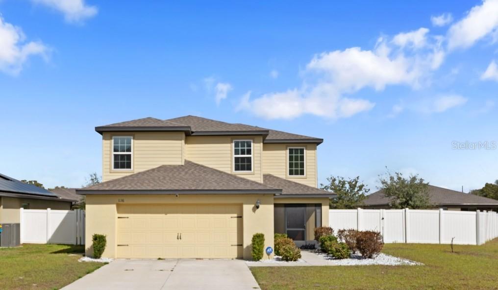 Single Family Residence in TAVARES, FL - Daniel Dourado