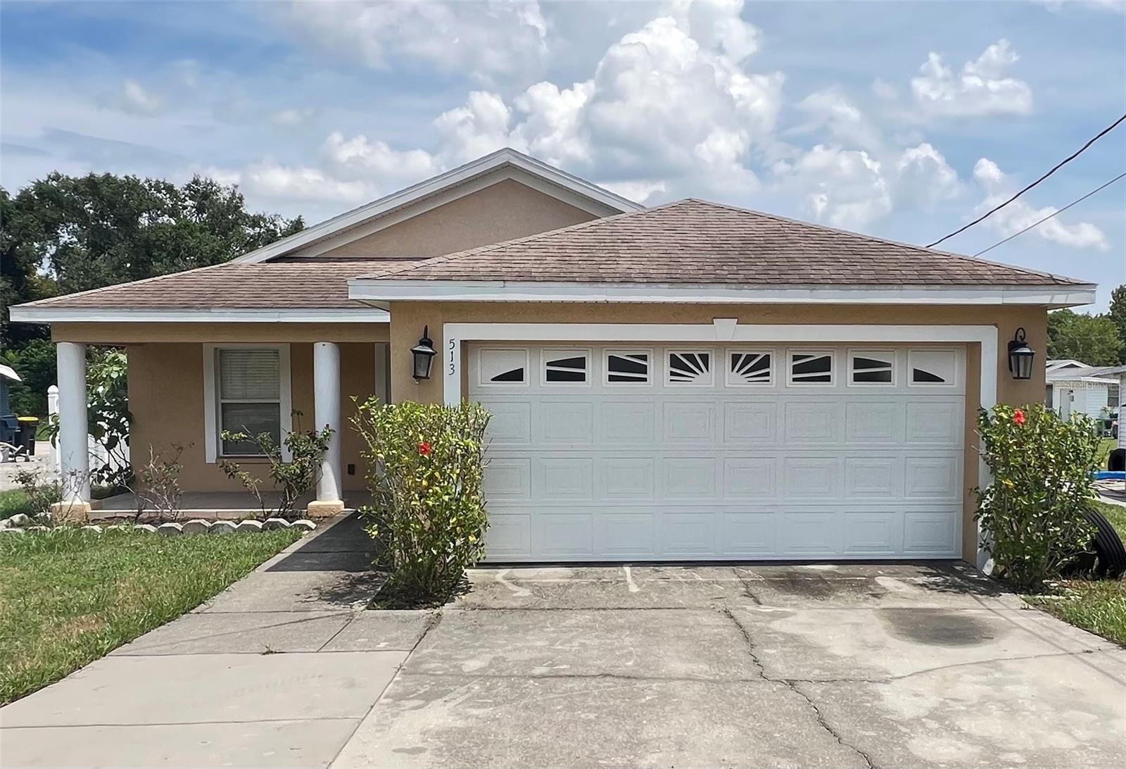 Single Family Residence in AUBURNDALE, FL - Daniel Dourado