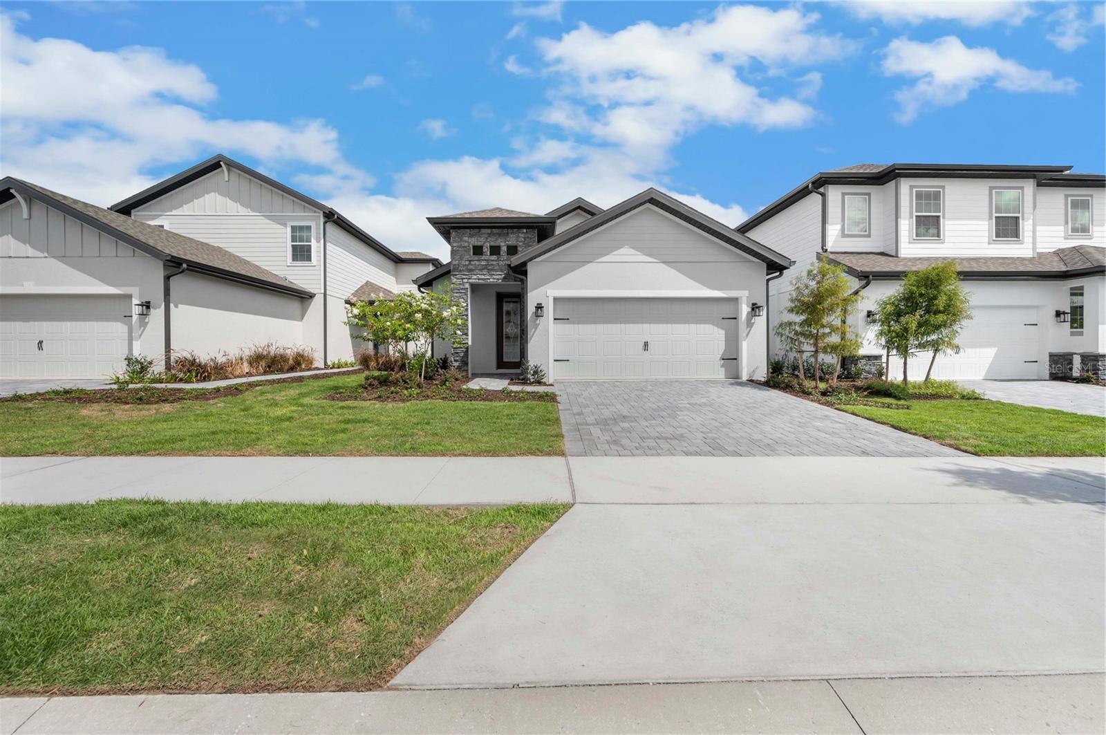 Single Family Residence in KISSIMMEE, FL - Daniel Dourado