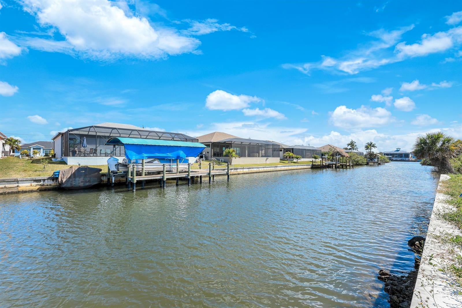 Single Family Residence em CAPE CORAL, FL - Daniel Dourado