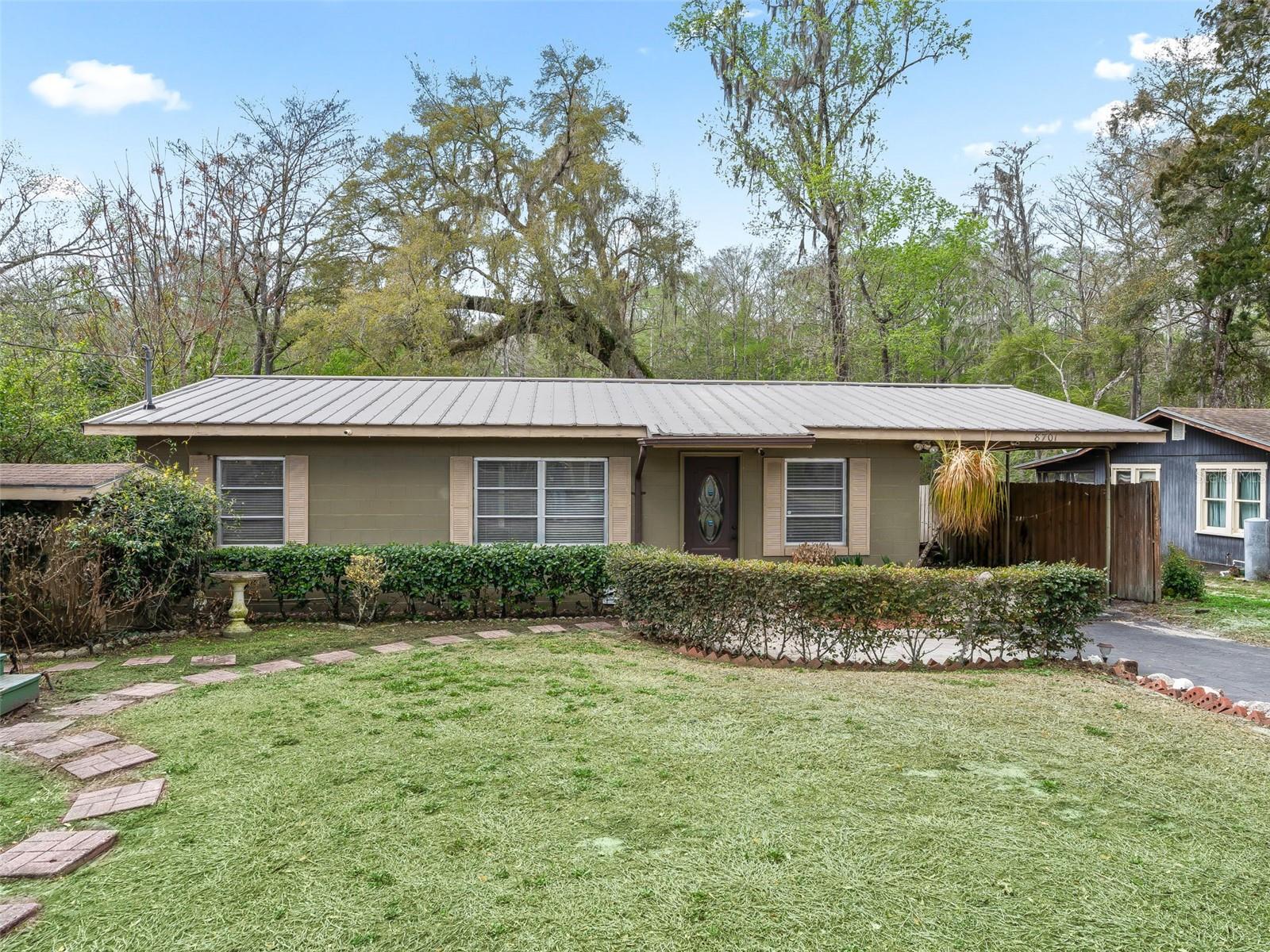 Single Family Residence em BUSHNELL, FL - Daniel Dourado