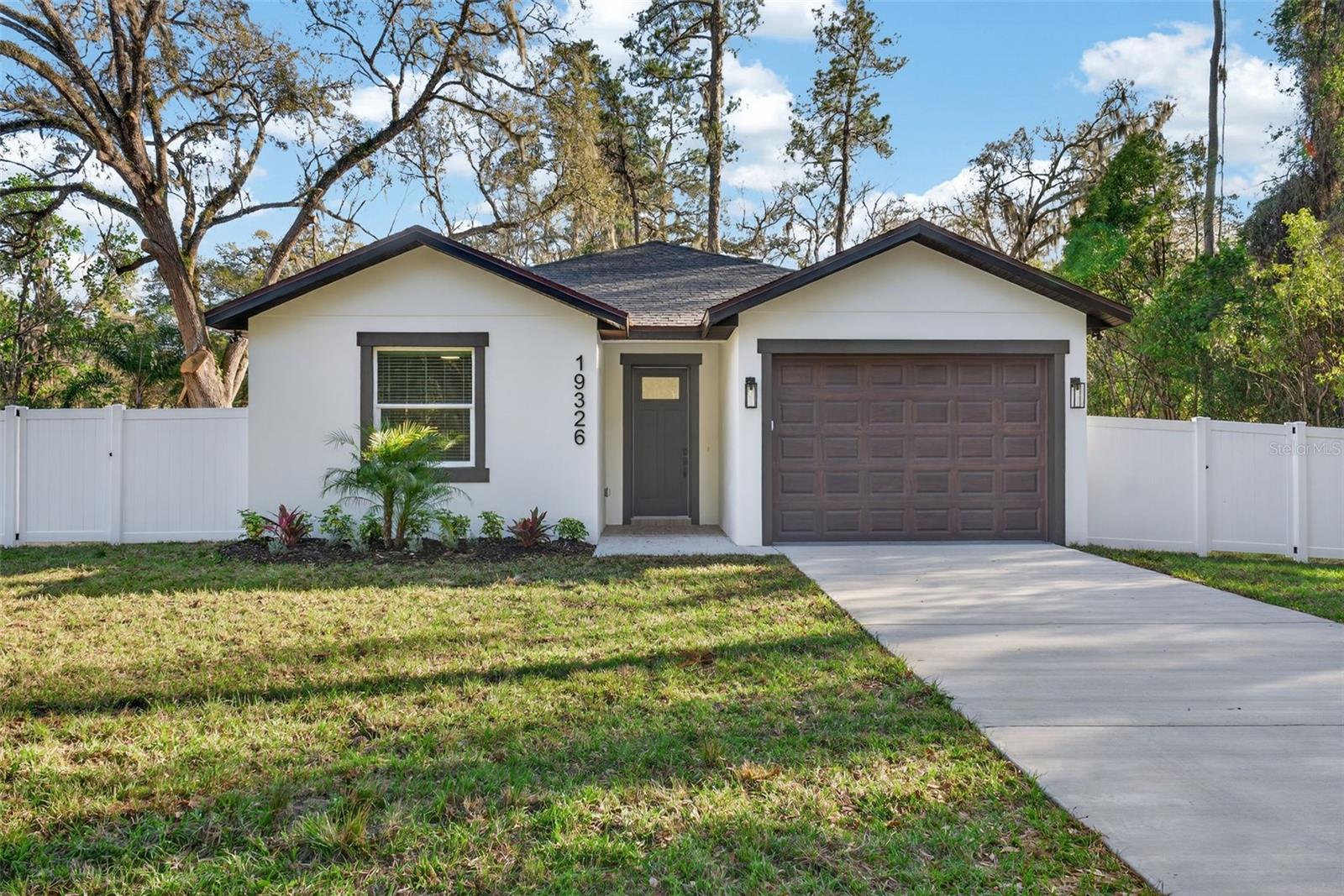 Single Family Residence in BROOKSVILLE, FL - Daniel Dourado