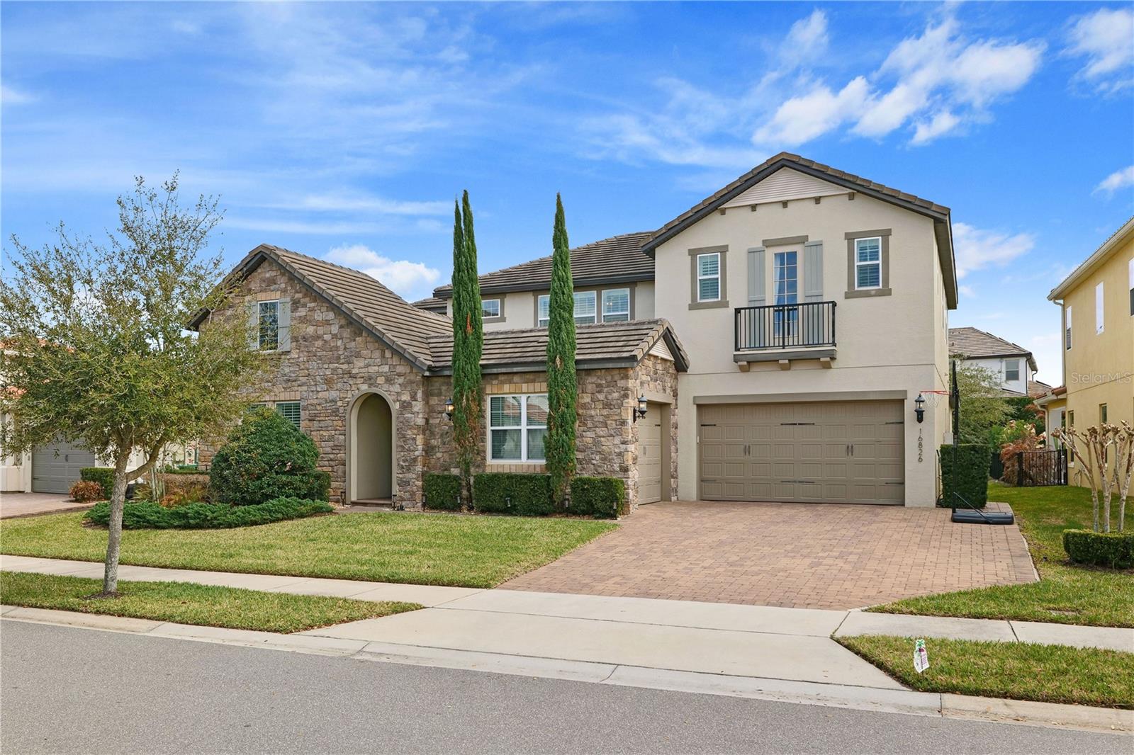 Single Family Residence em WINTER GARDEN, FL - Daniel Dourado