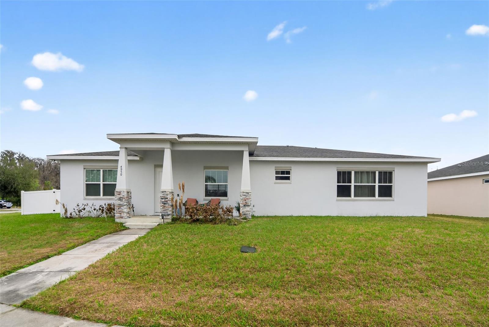 Single Family Residence in KISSIMMEE, FL - Daniel Dourado