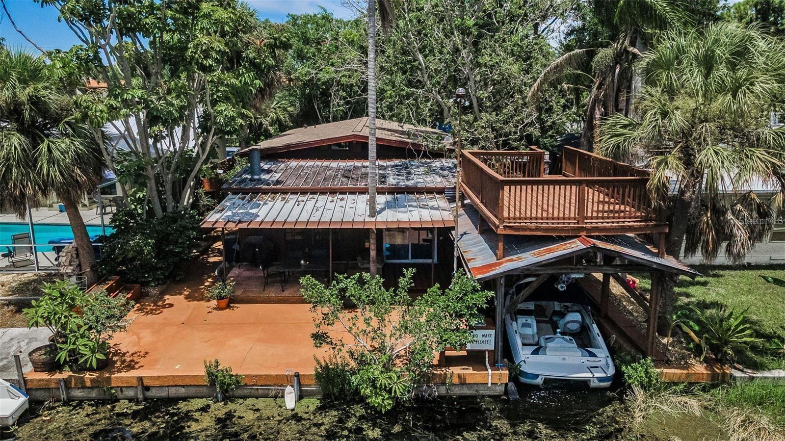 Single Family Residence in PALM HARBOR, FL - Daniel Dourado