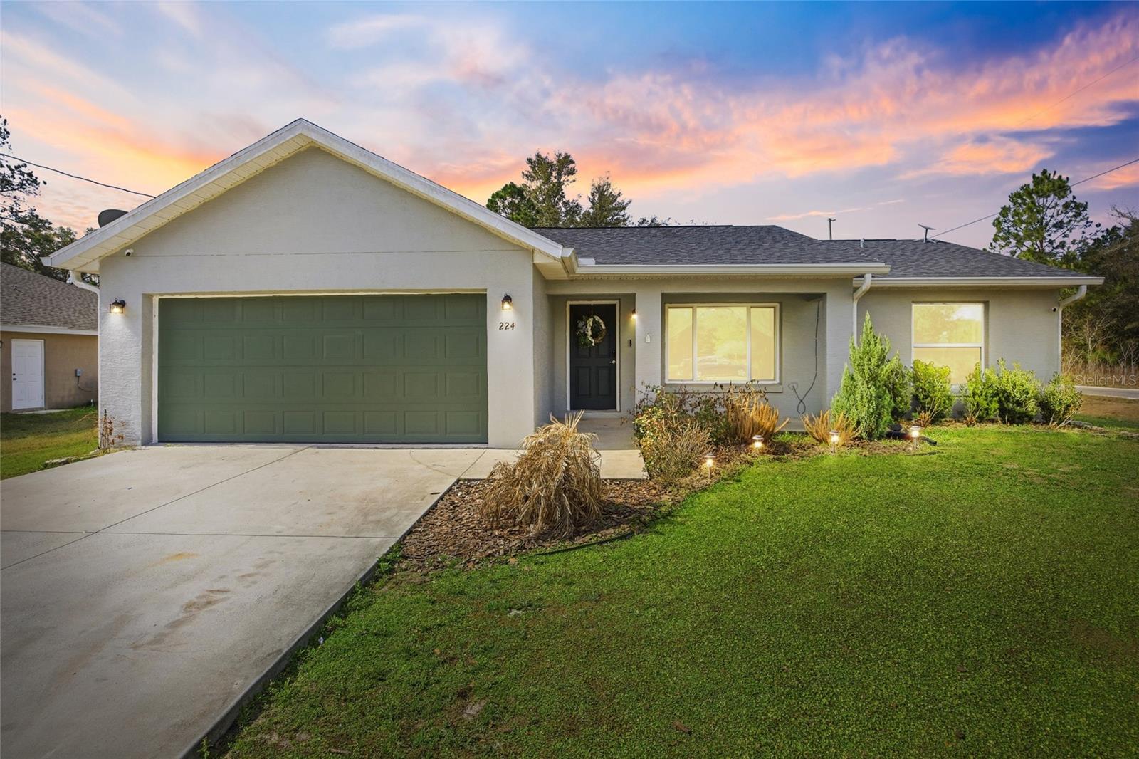 Single Family Residence em OCKLAWAHA, FL - Daniel Dourado