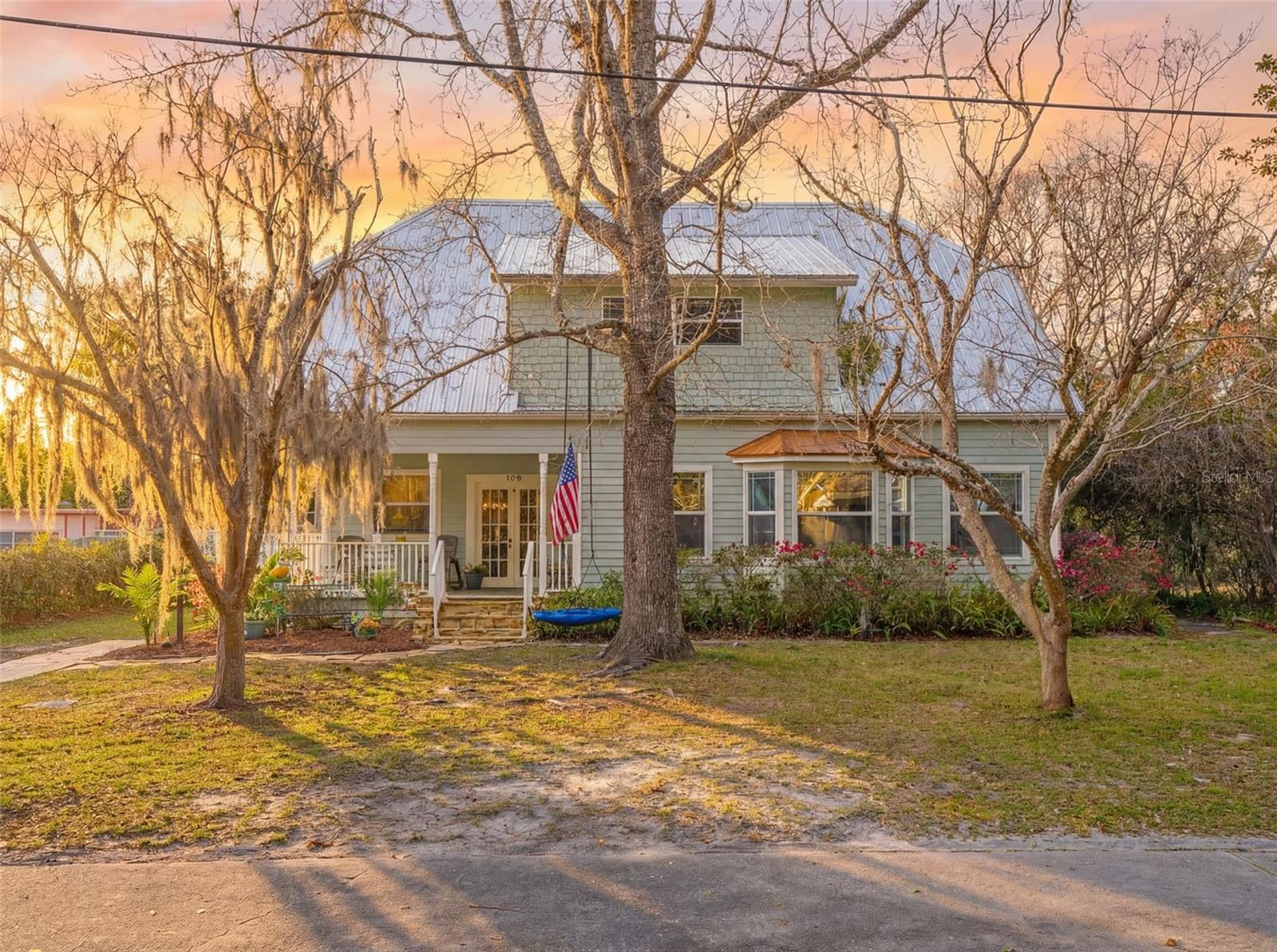 Single Family Residence em DELAND, FL - Daniel Dourado