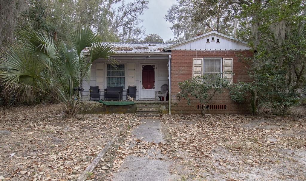 Single Family Residence in GAINESVILLE, FL - Daniel Dourado