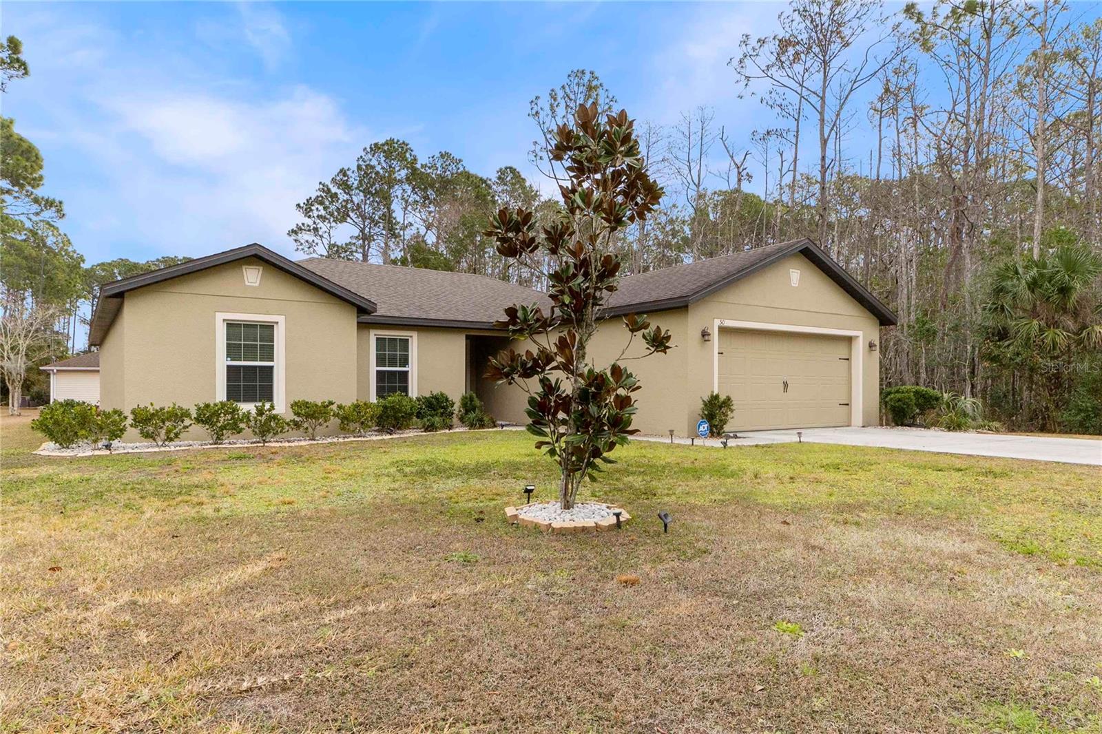 Single Family Residence in PALM COAST, FL - Daniel Dourado