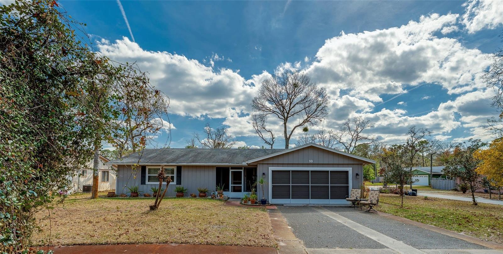 Single Family Residence em PORT ORANGE, FL - Daniel Dourado