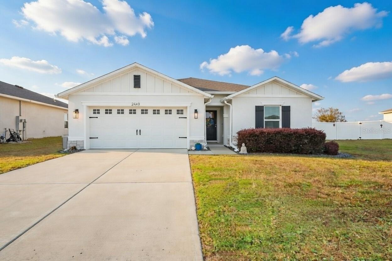 Single Family Residence em MASCOTTE, FL - Daniel Dourado