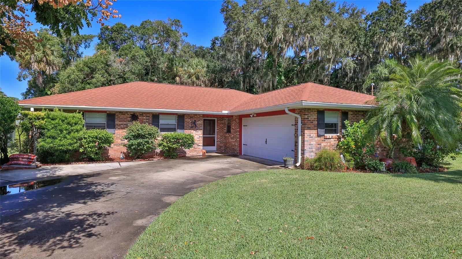 Single Family Residence em NEW SMYRNA BEACH, FL - Daniel Dourado