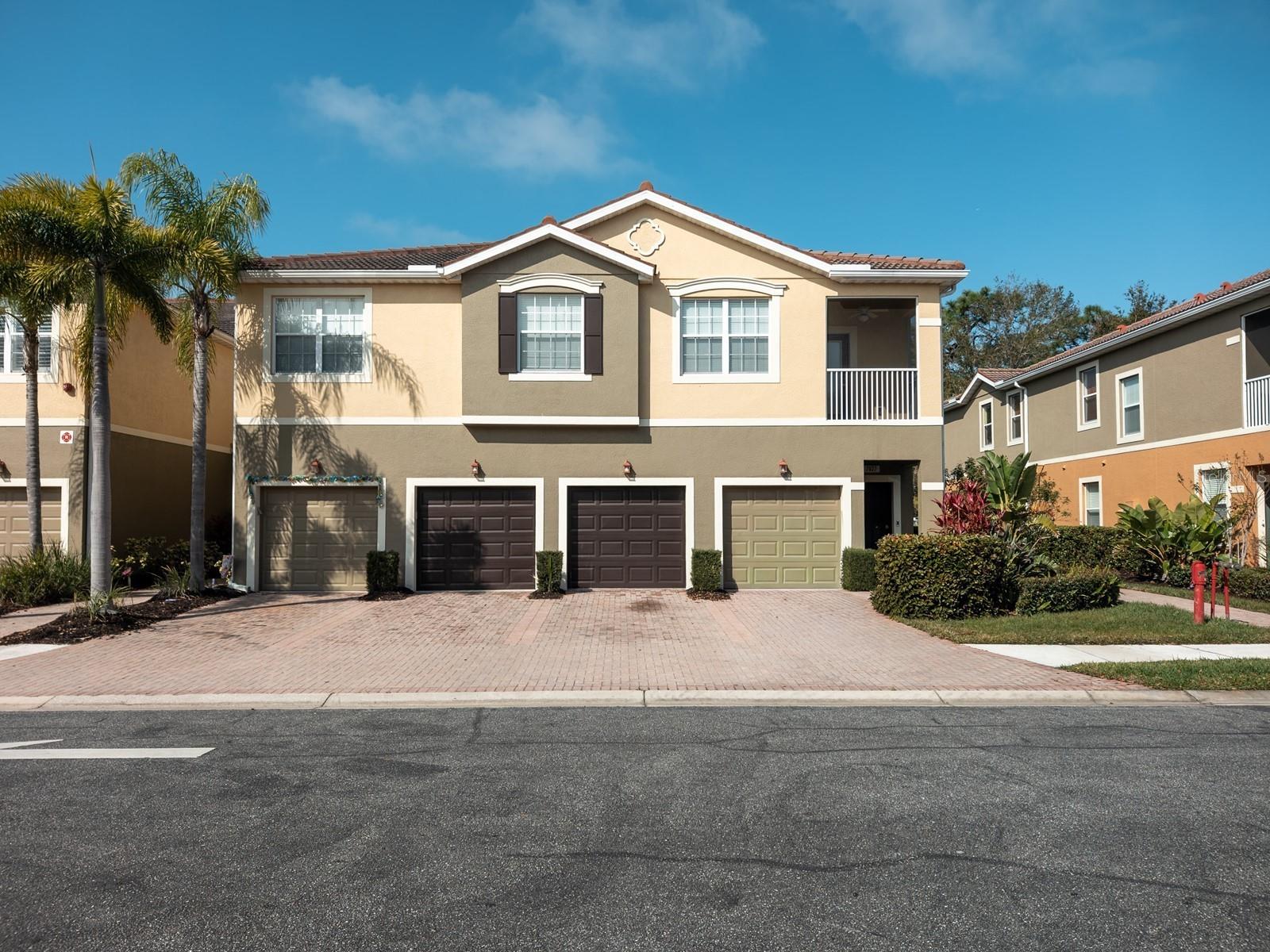 Condominium in SARASOTA, FL - Daniel Dourado