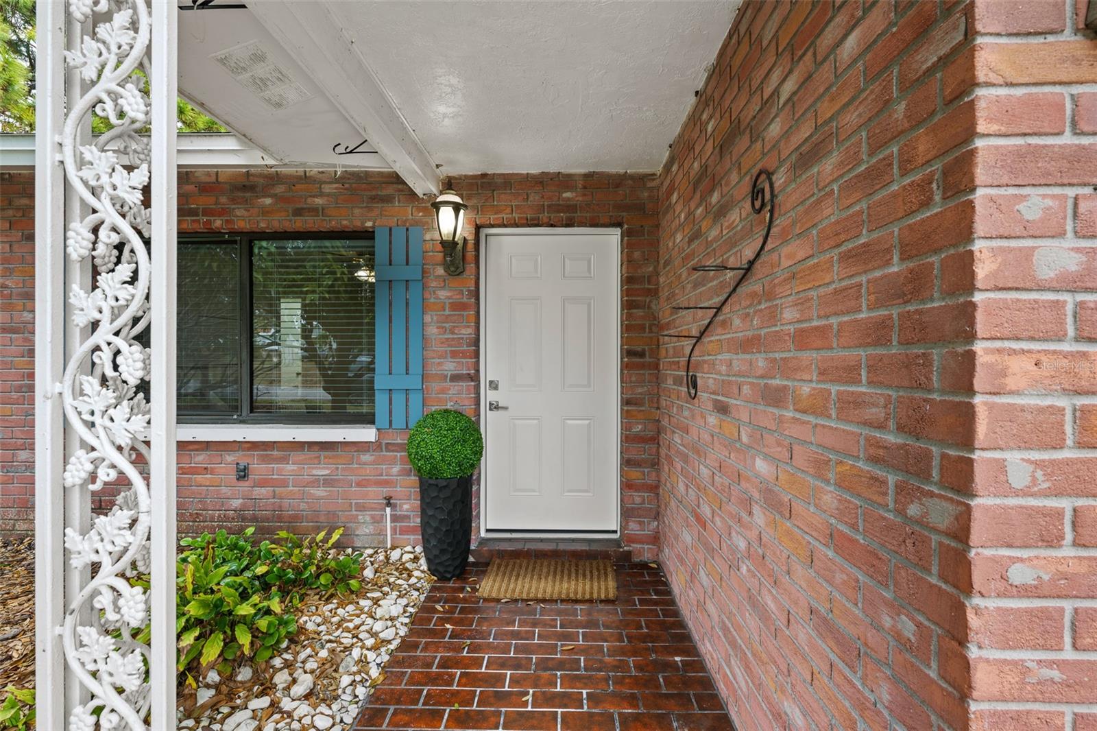 Single Family Residence in CLEARWATER, FL - Daniel Dourado