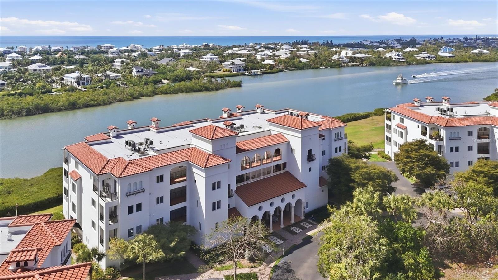 Condominium in PLACIDA, FL - Daniel Dourado