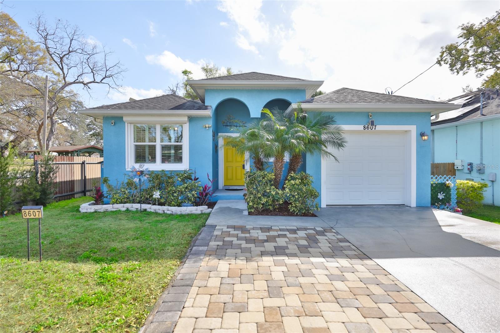 Single Family Residence in TAMPA, FL - Daniel Dourado