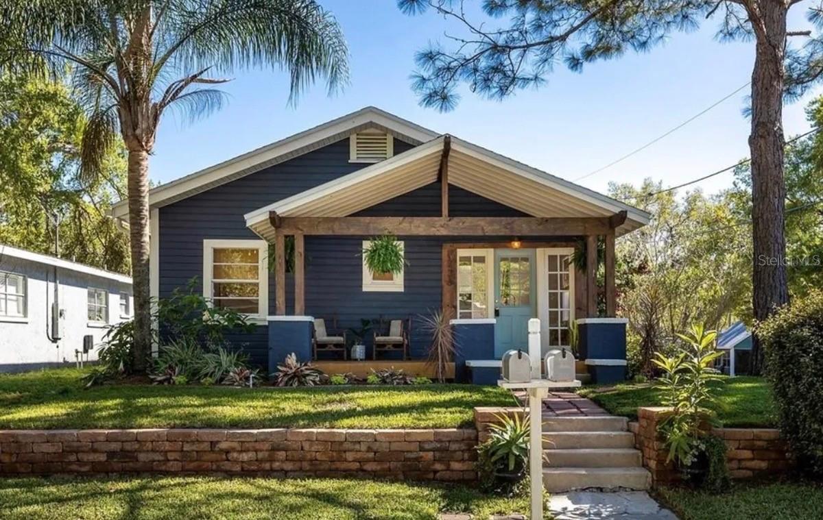 Single Family Residence in TAMPA, FL - Daniel Dourado