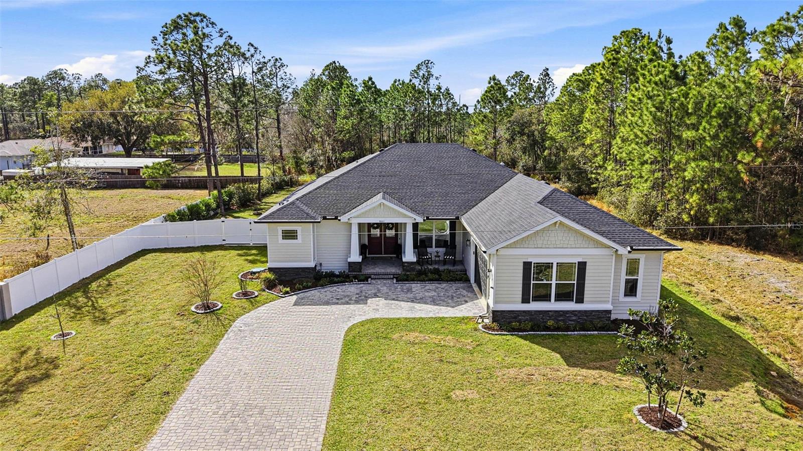 Single Family Residence in WESLEY CHAPEL, FL - Daniel Dourado