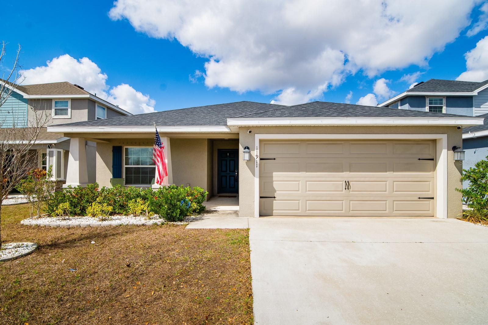 Single Family Residence in RIVERVIEW, FL - Daniel Dourado