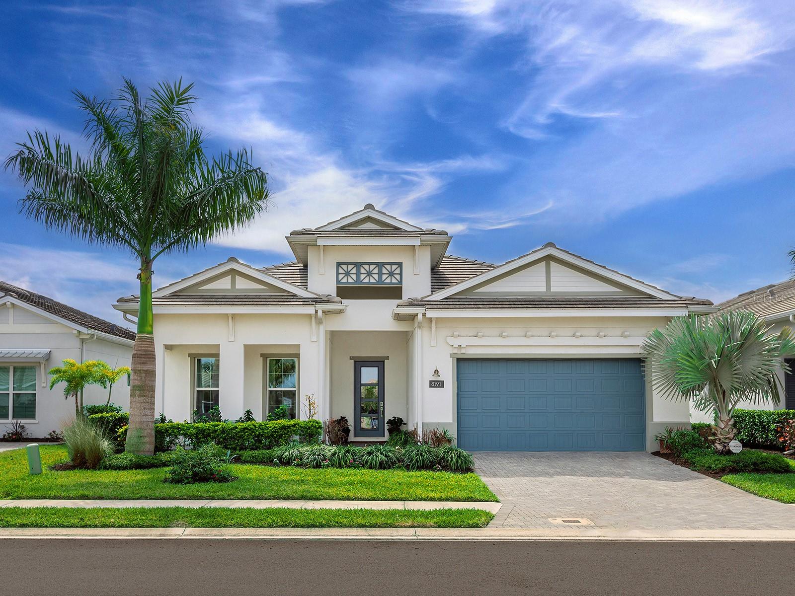 Single Family Residence in LAKEWOOD RANCH, FL - Daniel Dourado