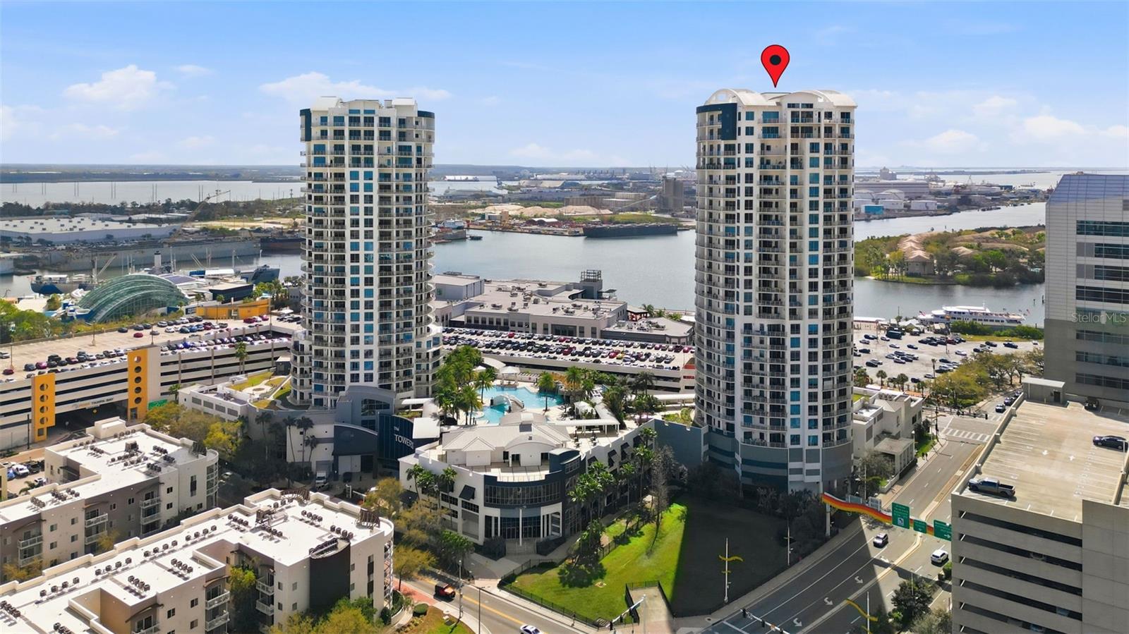 Condominium in TAMPA, FL - Daniel Dourado
