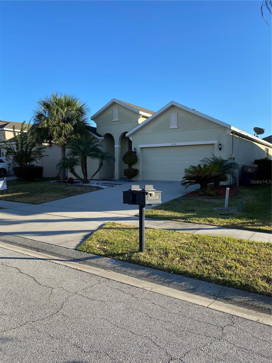 Single Family Residence in KISSIMMEE, FL - Daniel Dourado