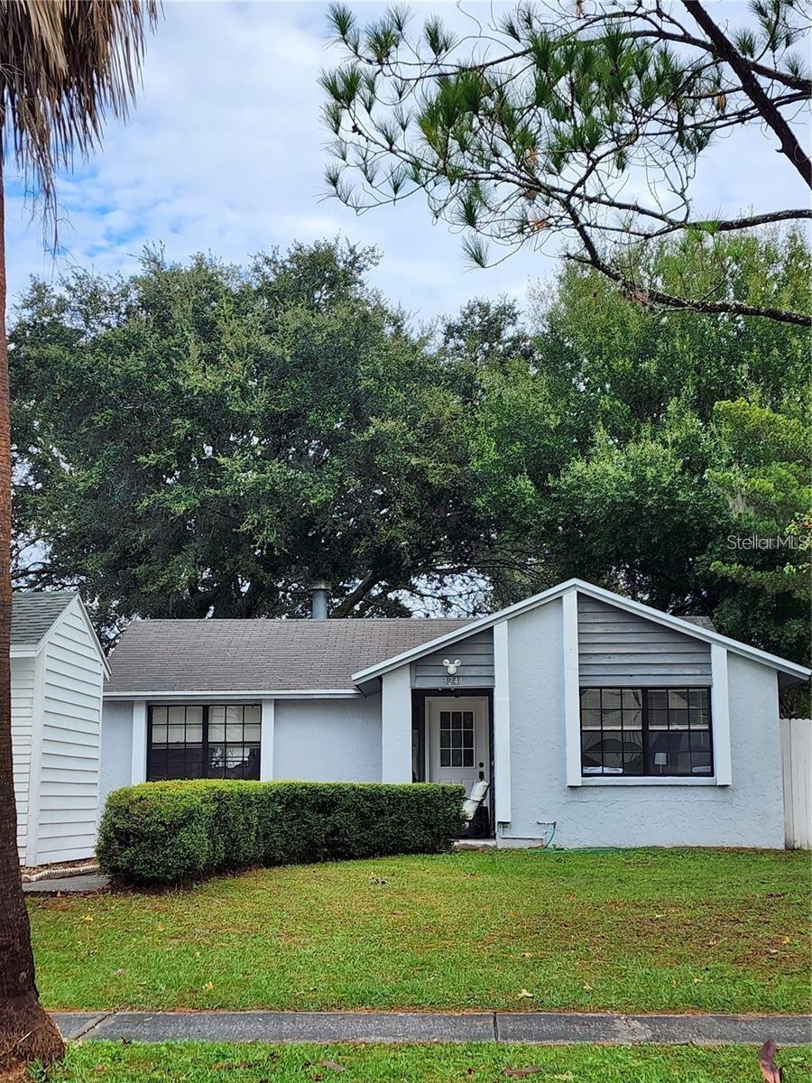 Single Family Residence in TAMPA, FL - Daniel Dourado