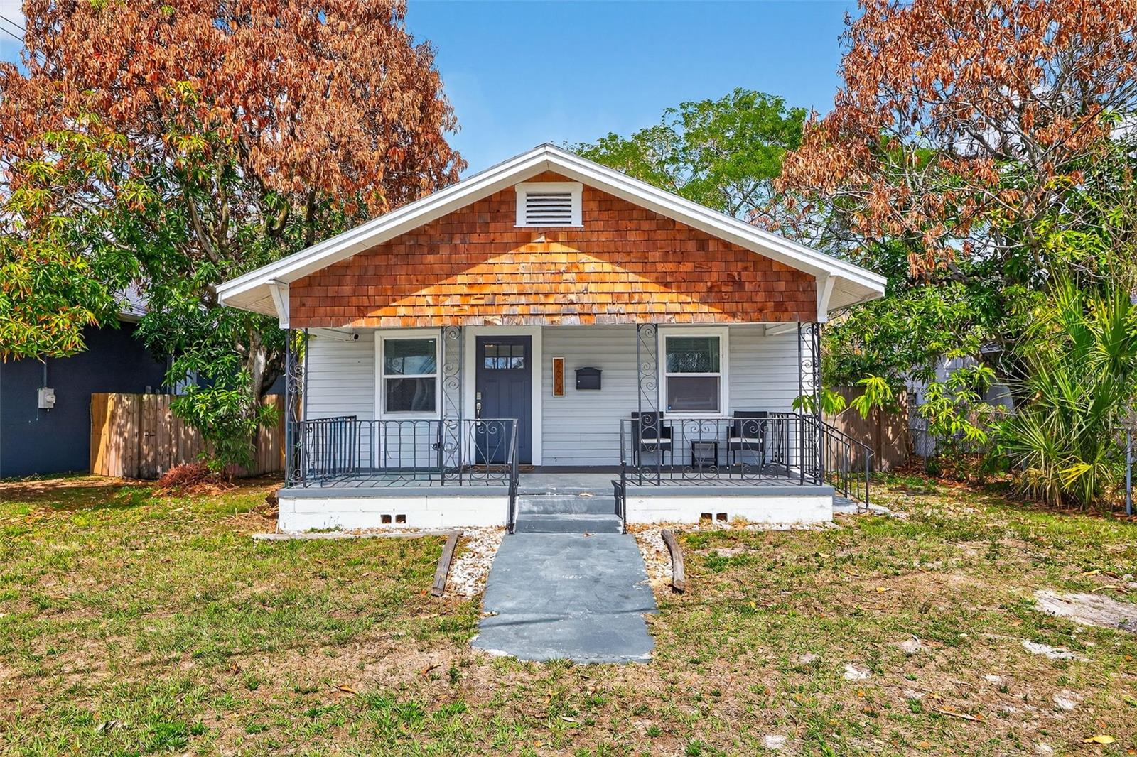 Single Family Residence in TAMPA, FL - Daniel Dourado