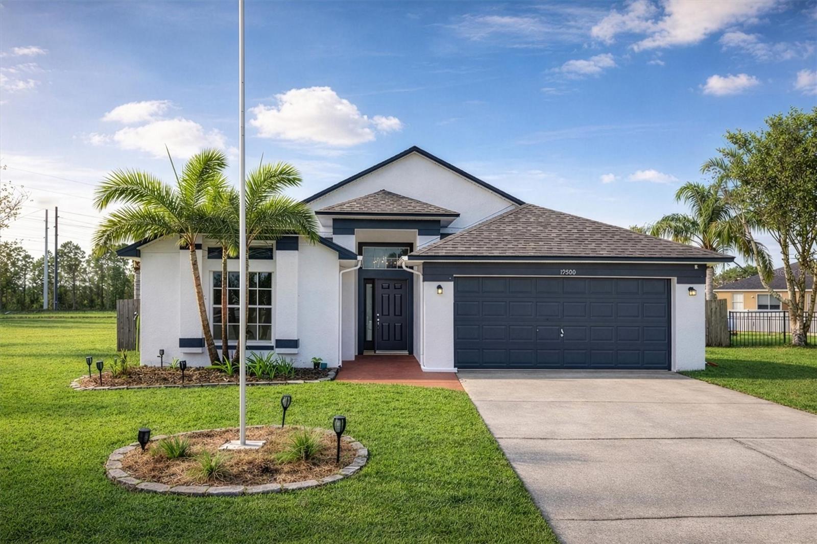 Single Family Residence in ORLANDO, FL - Daniel Dourado