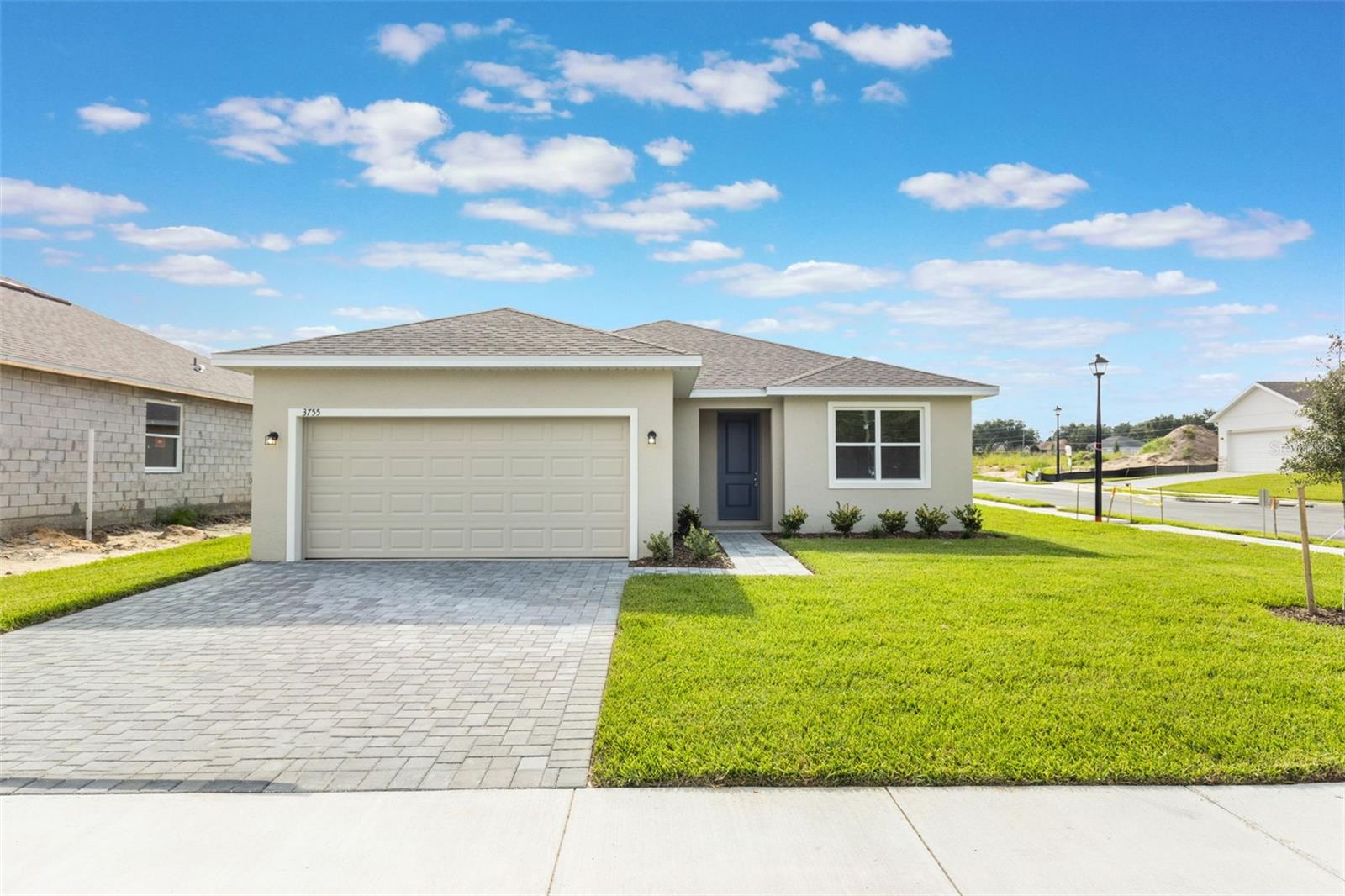 Single Family Residence em GRAND ISLAND, FL - Daniel Dourado