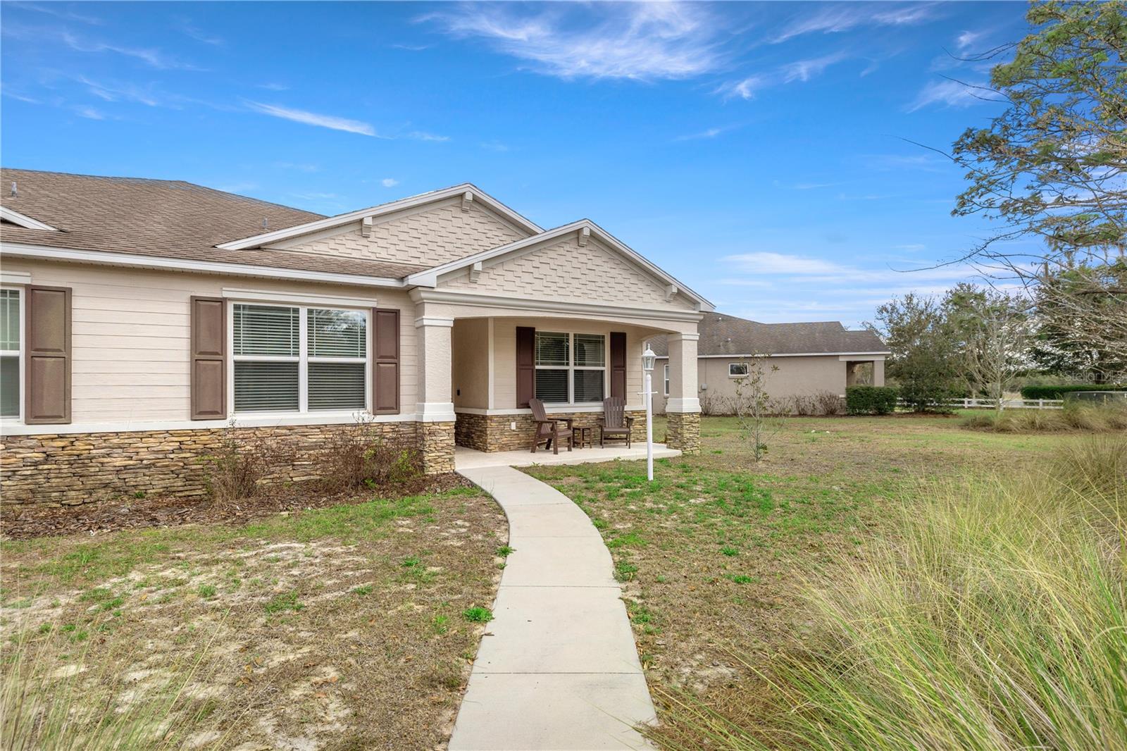 Single Family Residence in OCALA, FL - Daniel Dourado