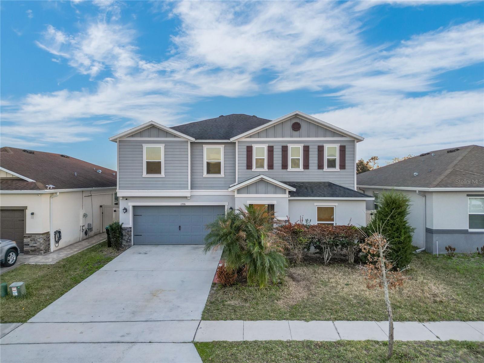Single Family Residence in ORLANDO, FL - Daniel Dourado