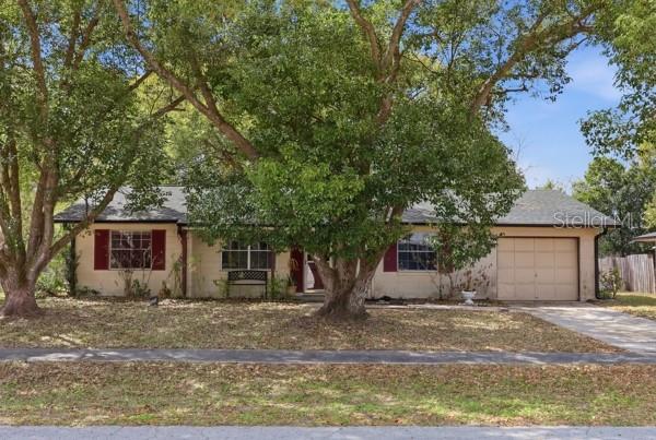 Single Family Residence em DELTONA, FL - Daniel Dourado