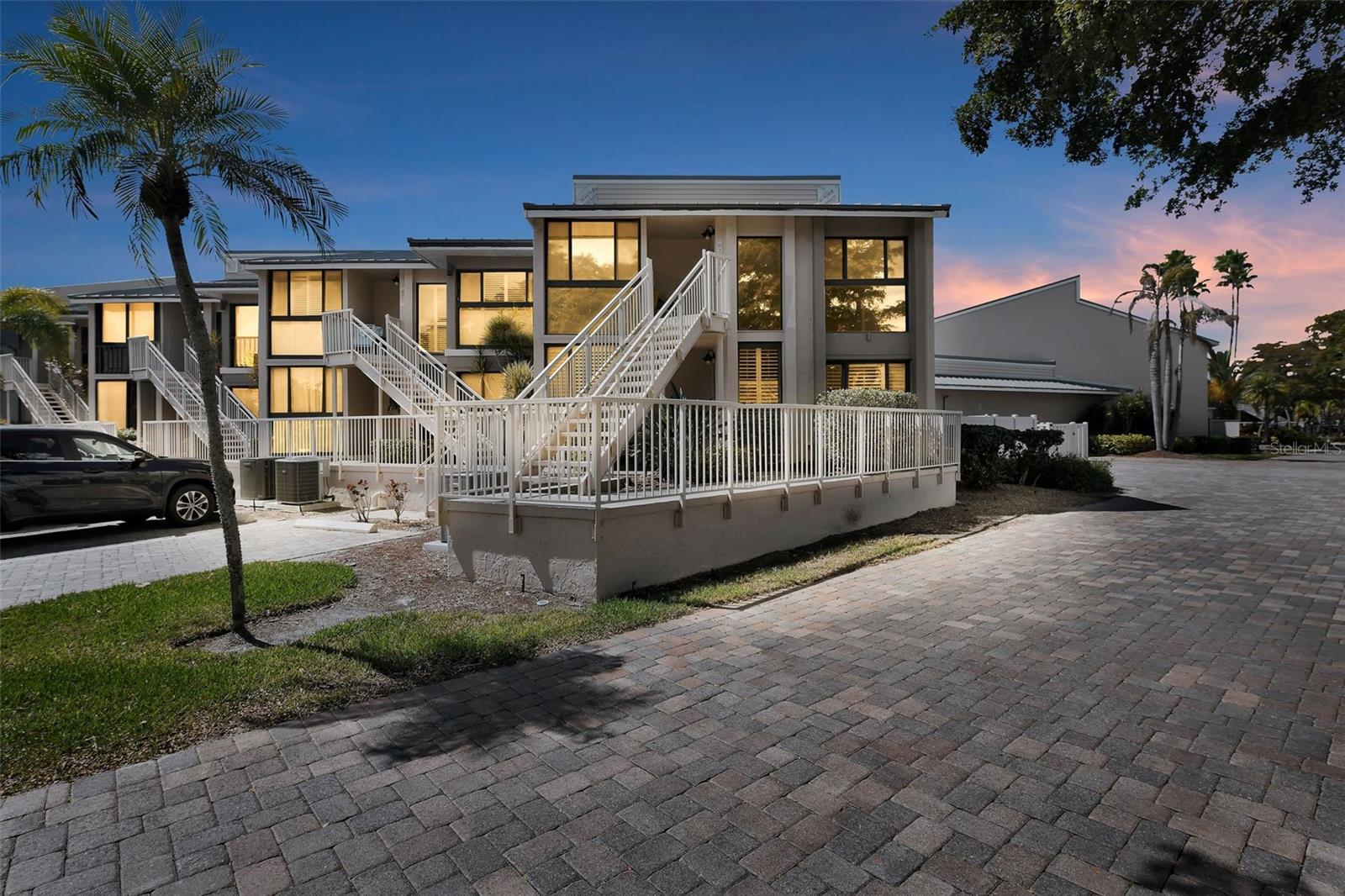 Condominium in LONGBOAT KEY, FL - Daniel Dourado