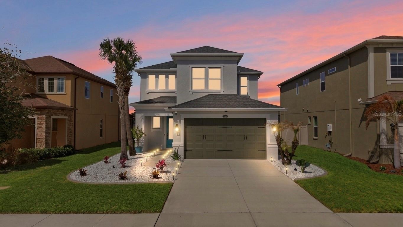 Single Family Residence in WESLEY CHAPEL, FL - Daniel Dourado