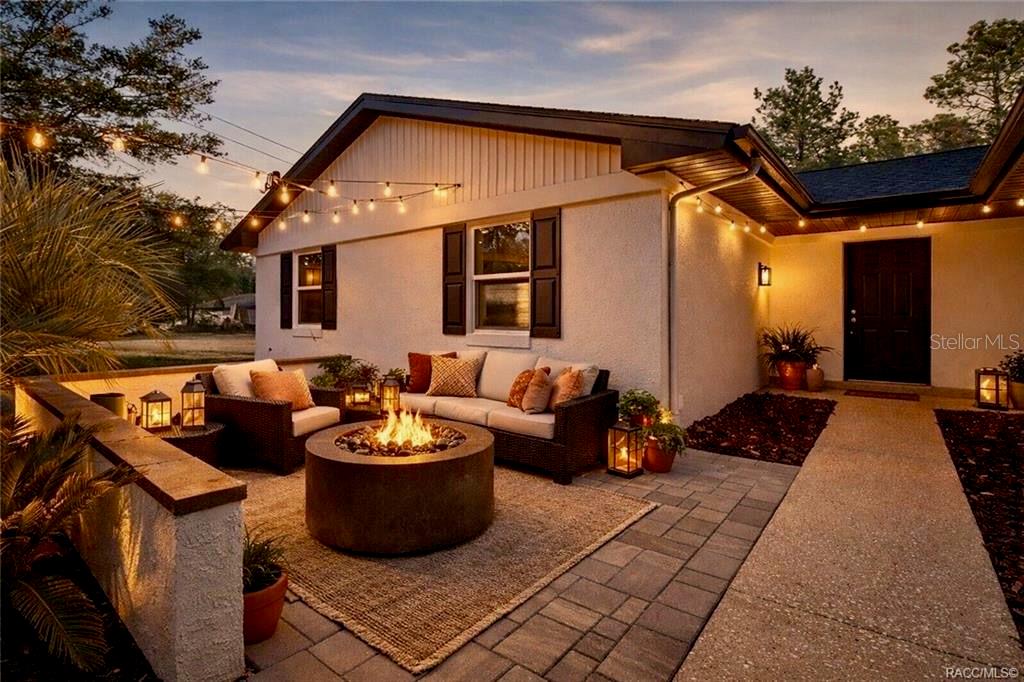 Single Family Residence in CITRUS SPRINGS, FL - Daniel Dourado