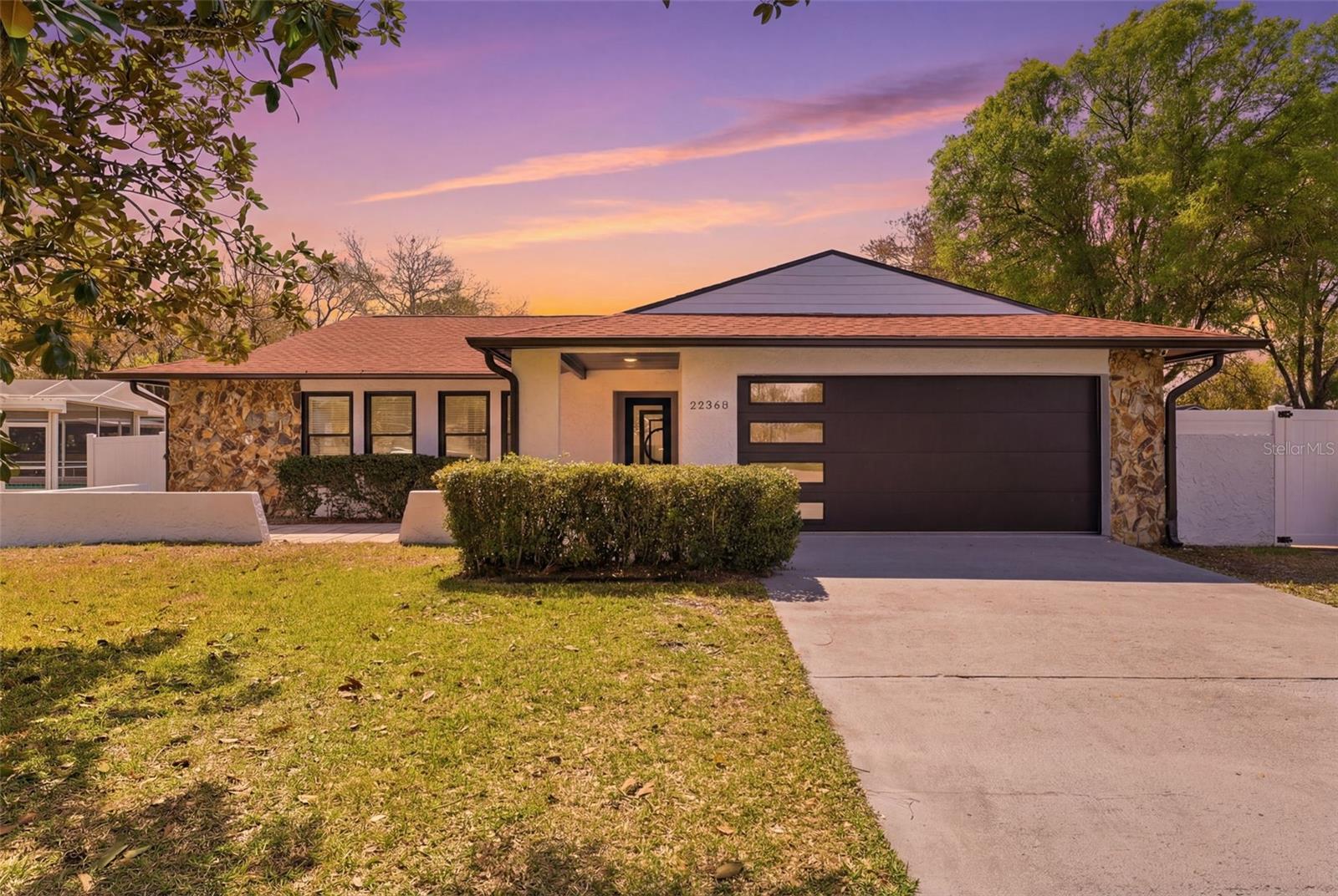 Single Family Residence em LAND O LAKES, FL - Daniel Dourado