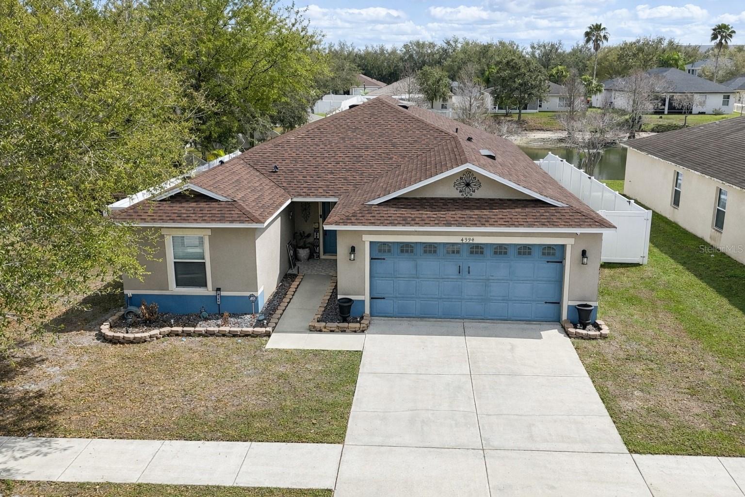 Single Family Residence in WESLEY CHAPEL, FL - Daniel Dourado