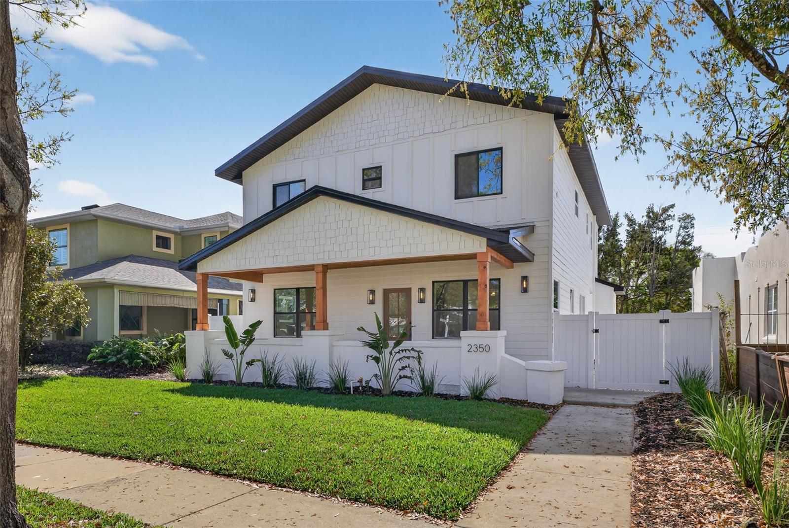 Single Family Residence em ST PETERSBURG, FL - Daniel Dourado