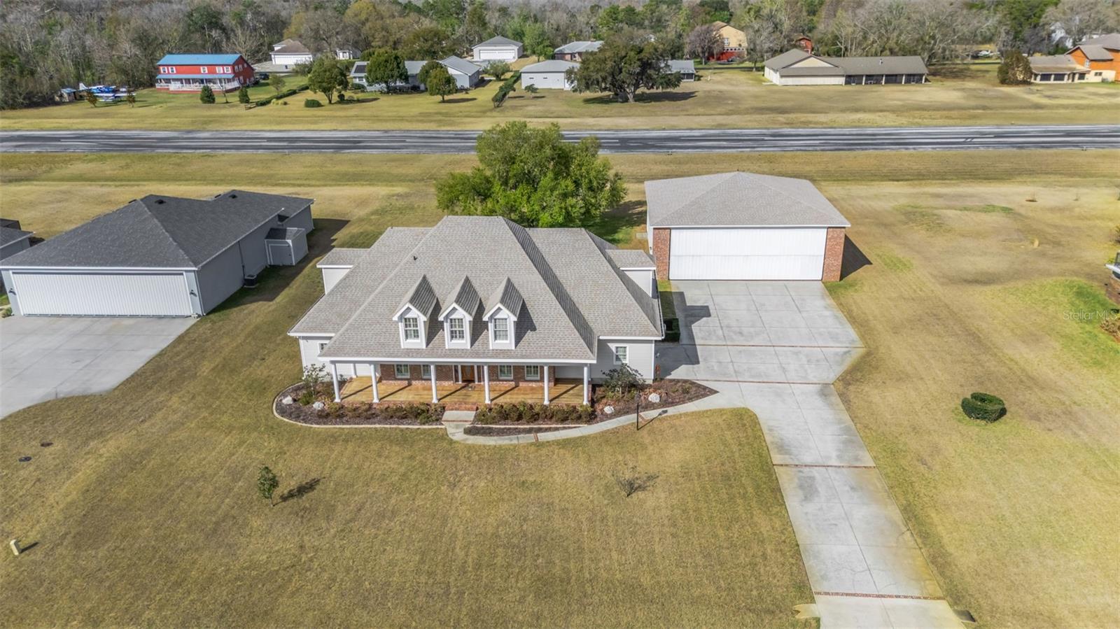 Single Family Residence em SPRING HILL, FL - Daniel Dourado