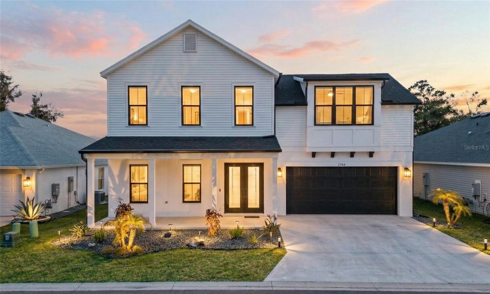 Single Family Residence in MIDDLETON, FL - Daniel Dourado