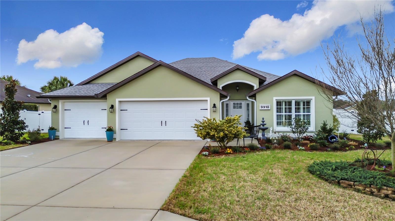 Single Family Residence in OCALA, FL - Daniel Dourado