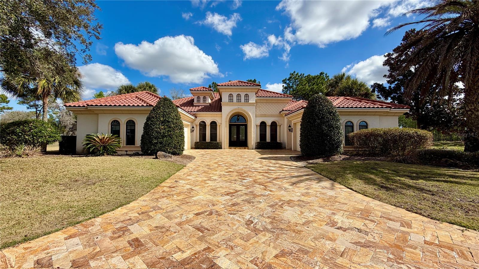 Single Family Residence em DUNNELLON, FL - Daniel Dourado